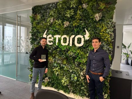 eToro Introduces Personalized “For You” Feed Experience